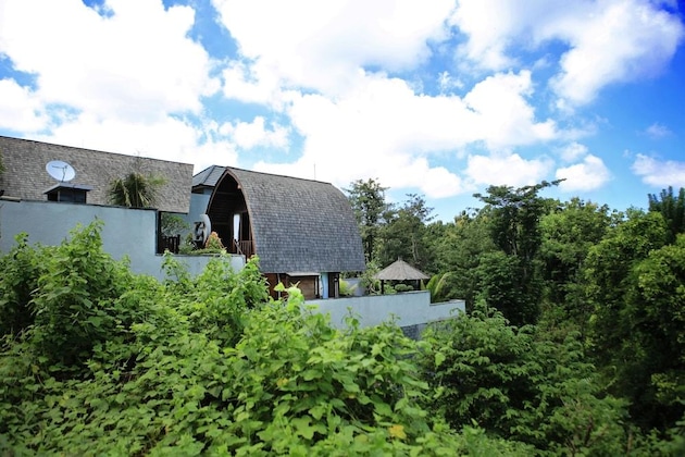 Gallery - Villa 3 Bedrooms 3 Bathrooms, South Kuta