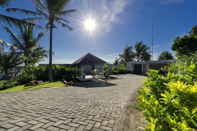 Gallery - Malimbu Cliff Villa