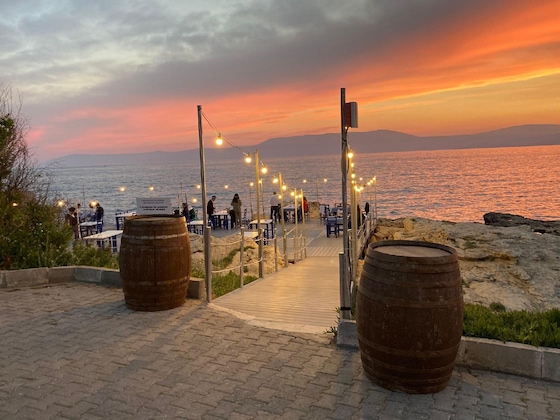 Gallery - Maya Bistro Hotel Beach