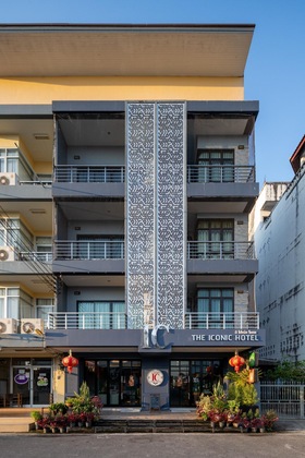 Gallery - The Iconic Hotel