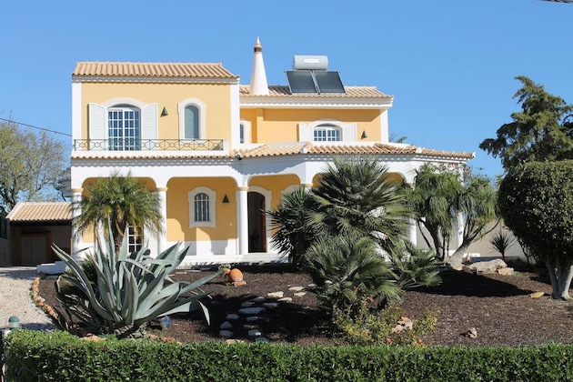 Gallery - 11 Villa Coelho By Pechao