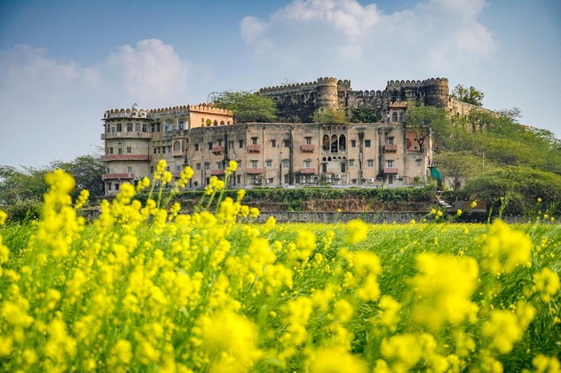 Gallery - Neemrana's - Hill Fort - Kesroli