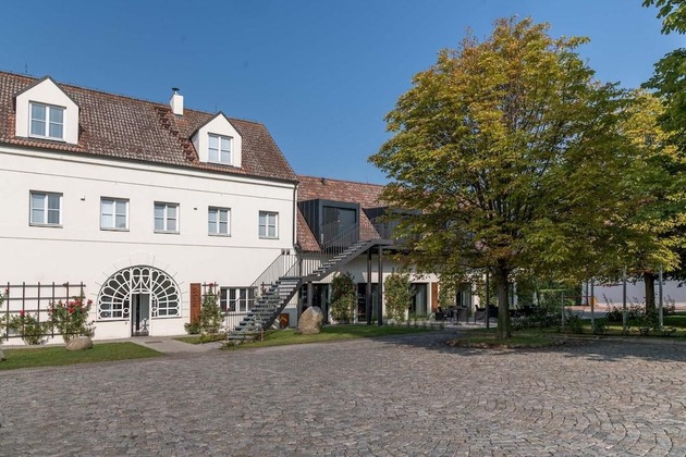Gallery - Yard Resort