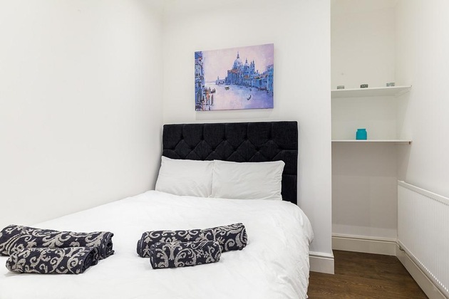 Gallery - Edgware Road Apartments