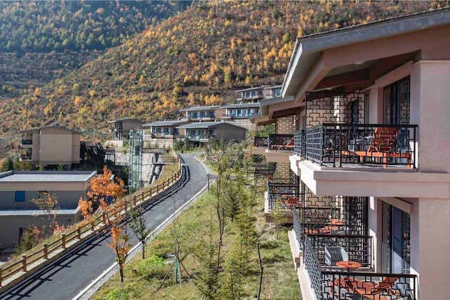 Gallery - High Mountain Resort Shangri-La