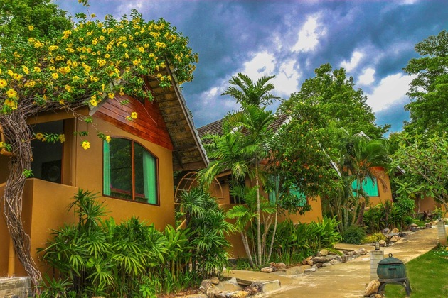 Gallery - E-Outfitting Pai Resort