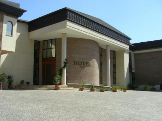 Gallery - Hotel D.G. Garden