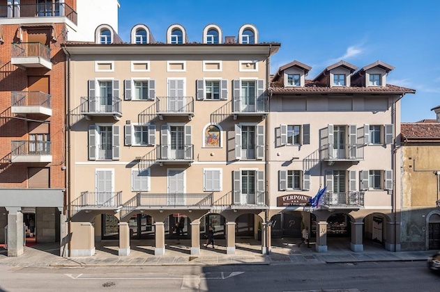 Gallery - Hotel Perpoin
