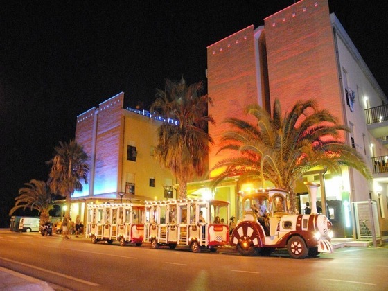 Gallery - Aloha Park Hotel