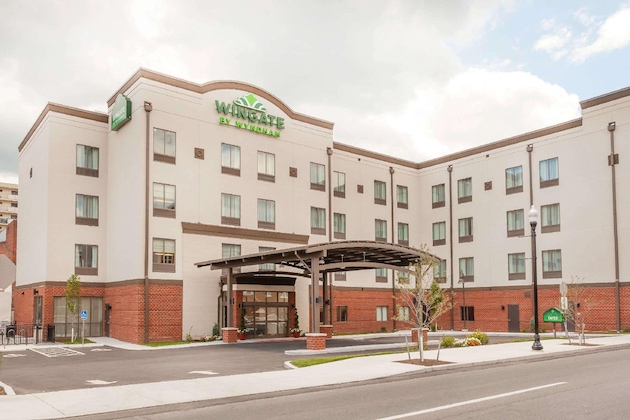 Gallery - Wingate By Wyndham Altoona Downtown Medical Center