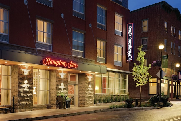 Gallery - Hampton Inn St. Albans