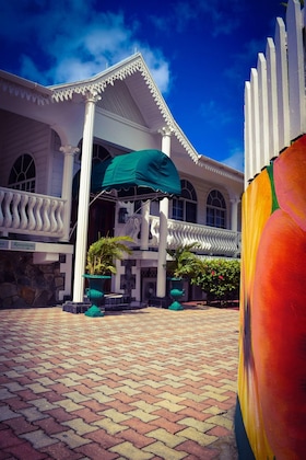 Gallery - Grenadine House