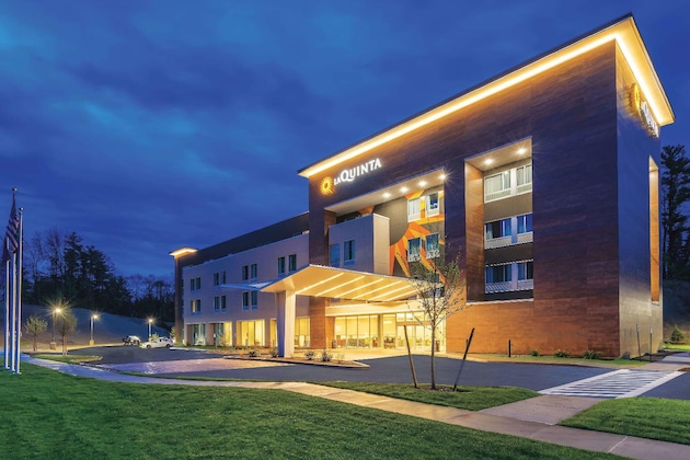 Gallery - La Quinta Inn & Suites By Wyndham Clifton Park