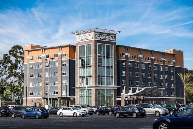 Gallery - Cambria Hotel Lax