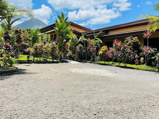 Gallery - Aunty Arenal Lodge