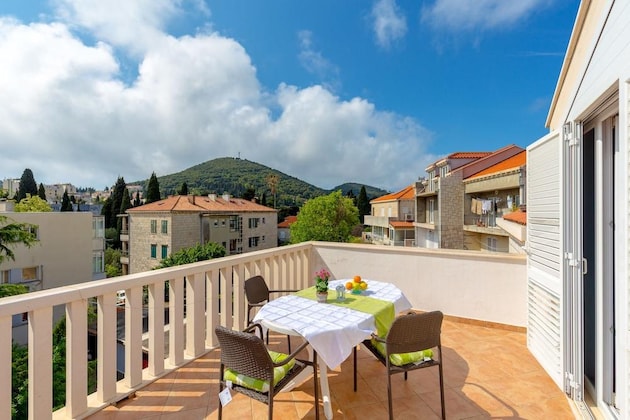 Gallery - Apartment 6 Bedrooms in Babin Kuk, Dubrovnik