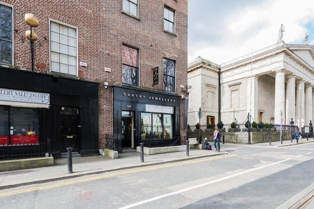 Gallery - Metrostays - O'connell Street 84-1