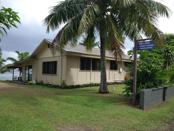 Gallery - Raro Beach Bach