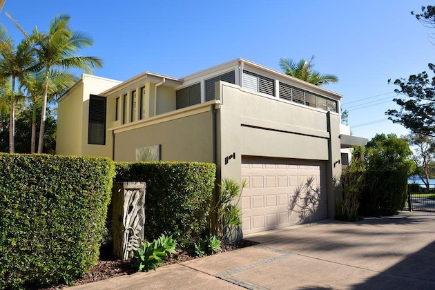 Gallery - Noosa Water Views