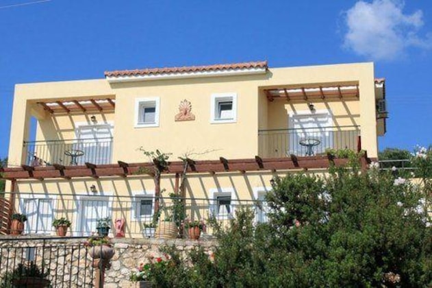 Gallery - Marias Garden Apartments