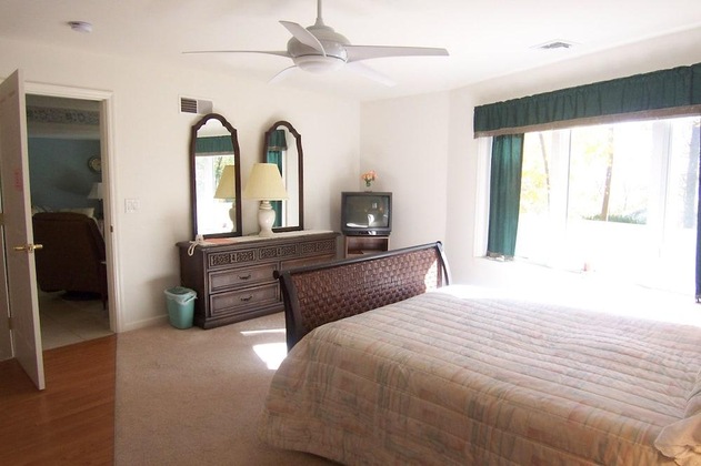 Gallery - Tree Top Bed & Breakfast