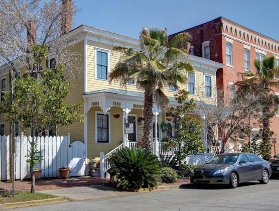 Gallery - Green Palm Inn