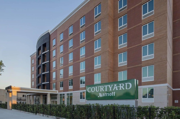 Gallery - Courtyard By Marriott New York Queens Fresh Meadows
