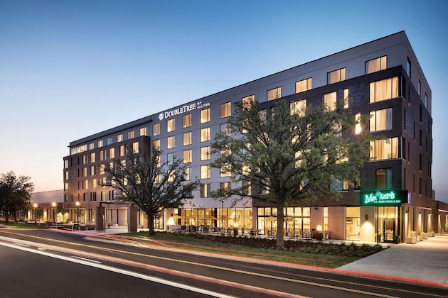 Gallery - Doubletree By Hilton Greeley At Lincoln Park