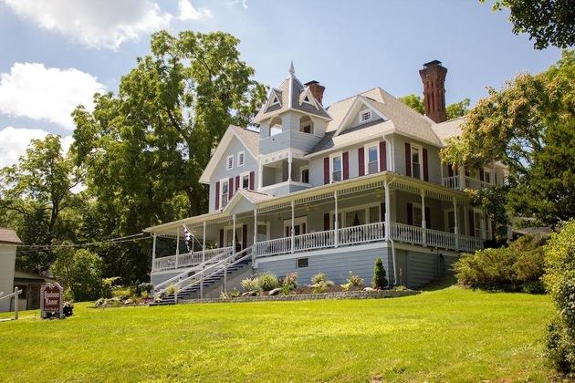 Gallery - Hudson Manor Bed and Breakfast