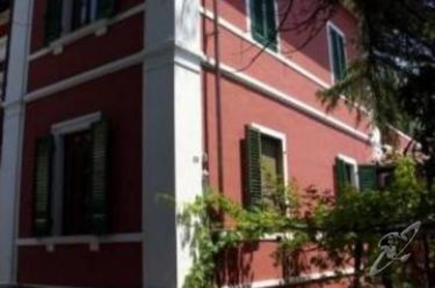 Gallery - Villa Leaning Tower
