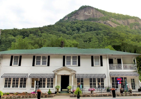 Gallery - Broad River Inn