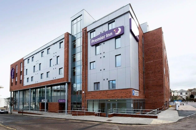 Gallery - Premier Inn Exeter City Centre