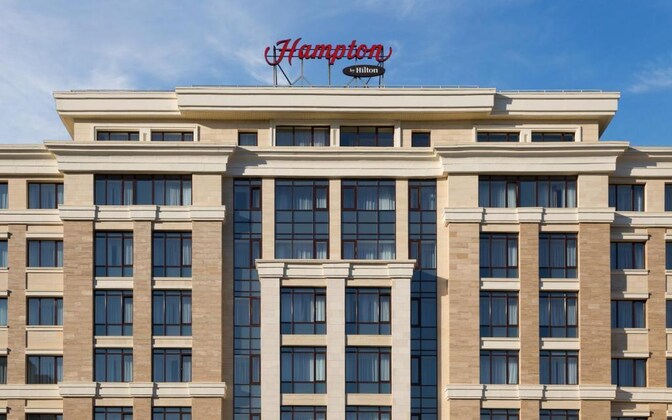 Gallery - Hampton by Hilton Astana Triumphal Arch