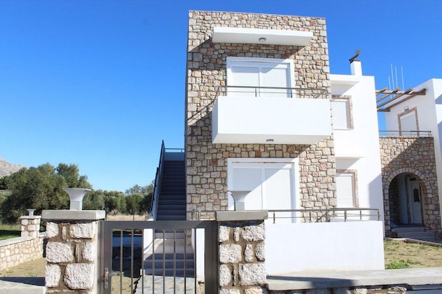 Gallery - Haraki Stone Apartments