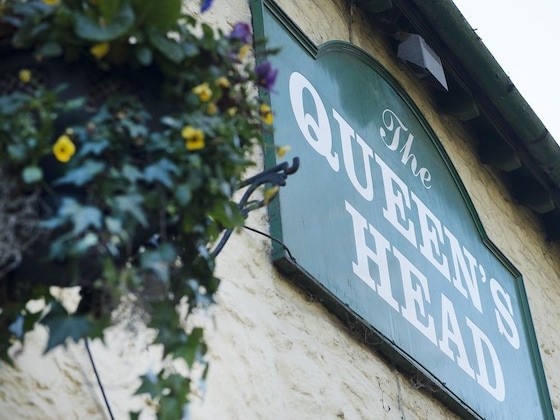 Gallery - The Queens Head