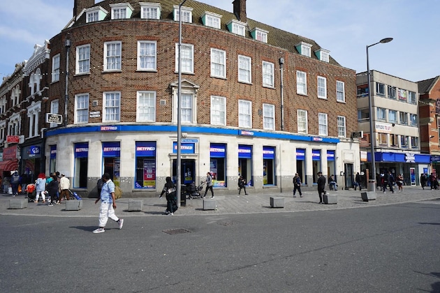 Gallery - The Bank Hotel