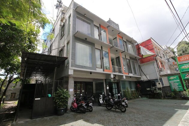 Gallery - Reddoorz Plus Near Universitas Negeri Yogyakarta