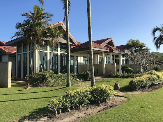 Gallery - Sunset Seaview Beach Villas & Spa Suites At Nexus Karambunai