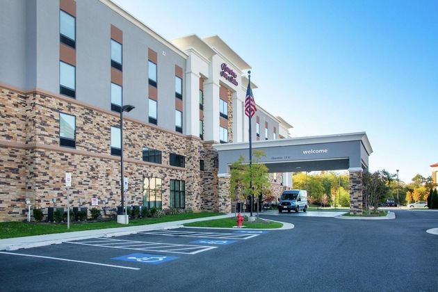 Gallery - Hampton Inn & Suites Glenarden Washington Dc