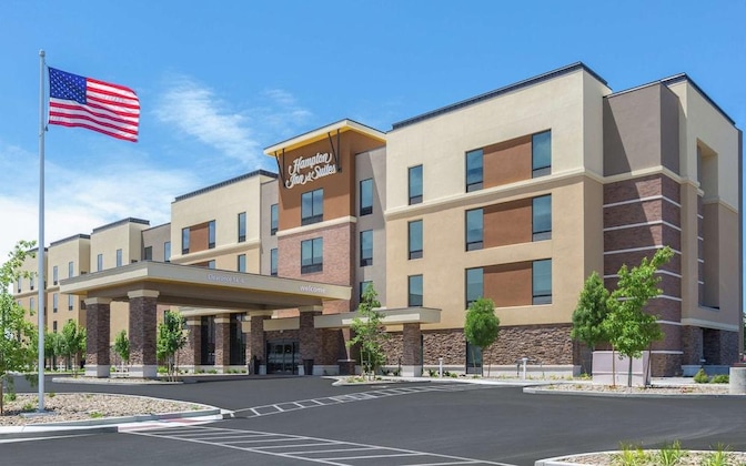 Gallery - Hampton Inn & Suites Reno Sparks