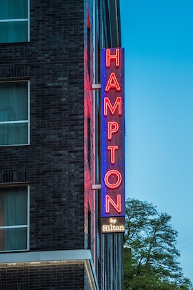 Gallery - Hampton Inn & Suites By Hilton Portland-Pearl District