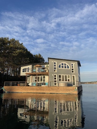 Gallery - Floating Villa Bergen