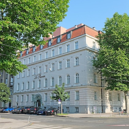 Gallery - Le Premier Boutique Hotel