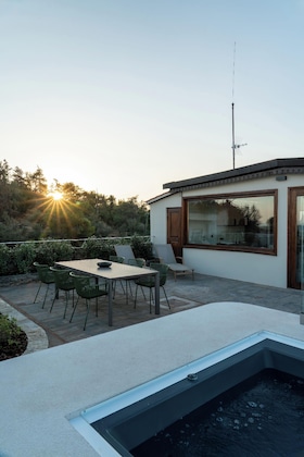 Gallery - Karyatis Luxury Maisonette By K&K