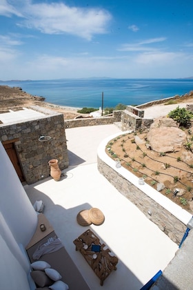 Gallery - Argiro's Gorgeous Studio In Cycladic