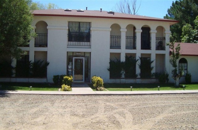 Gallery - Tavares Inn