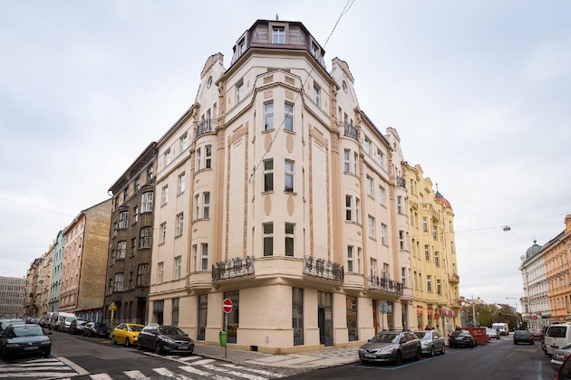 Gallery - Love To Live Apartments