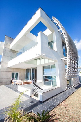 Gallery - Tranquility Beachfront Villa