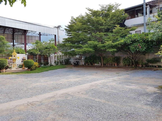 Gallery - Sansabai House