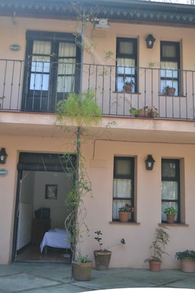 Gallery - Posada De La Flor